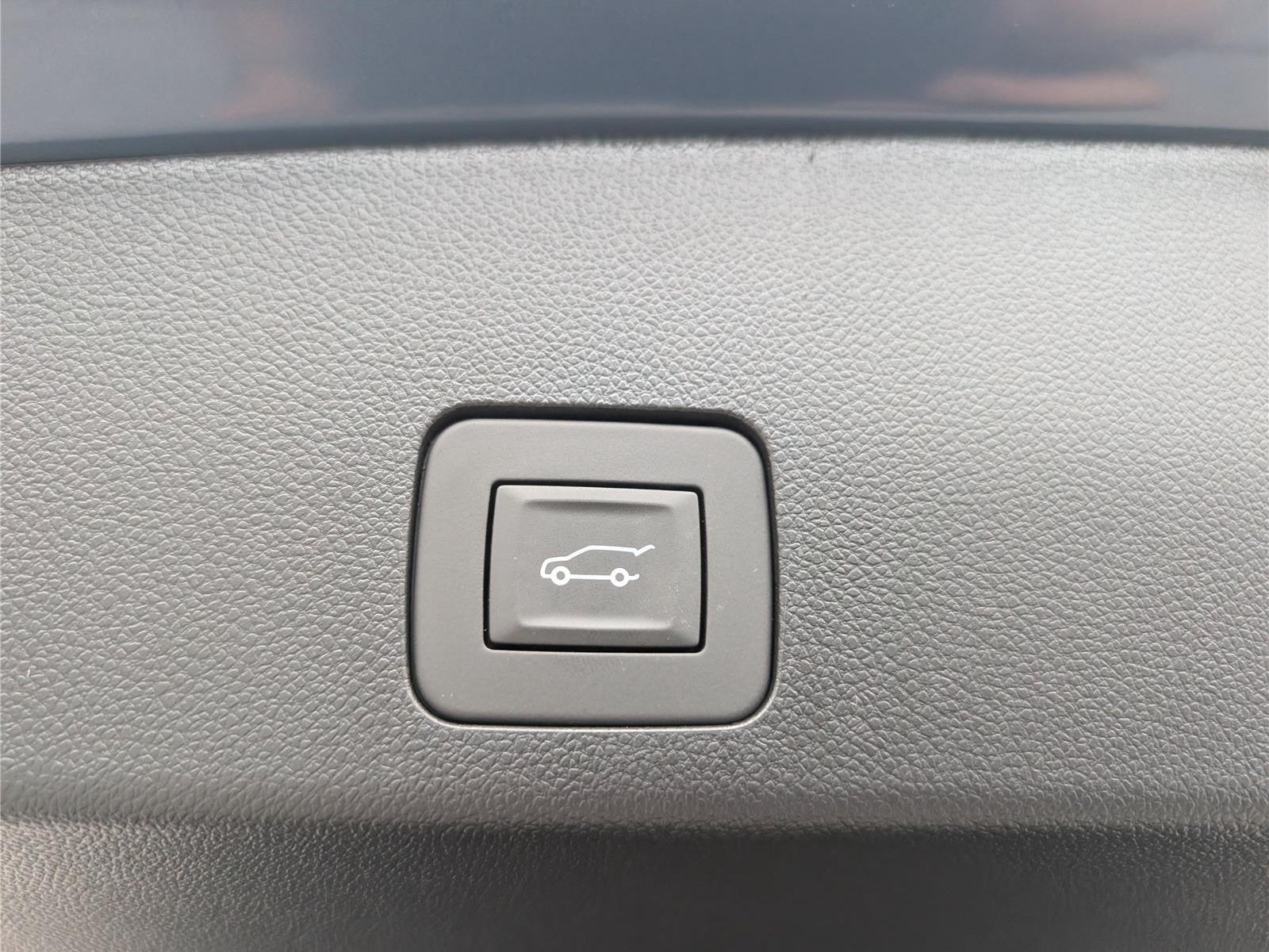 New 2026 Buick Encore GX Preferred w/ Comfort Package AWD/4WD image 9