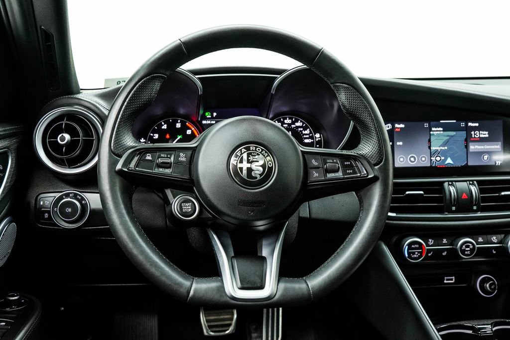 Used 2023 Alfa Romeo Giulia Ti image 23