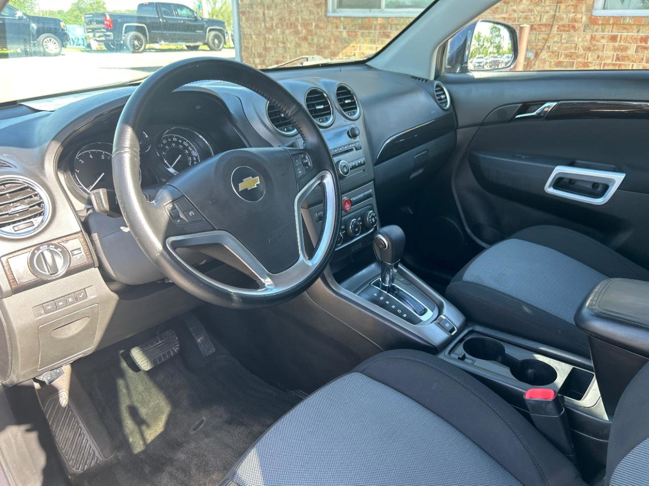 Used 2014 Chevrolet Captiva Sport LS FWD image 16