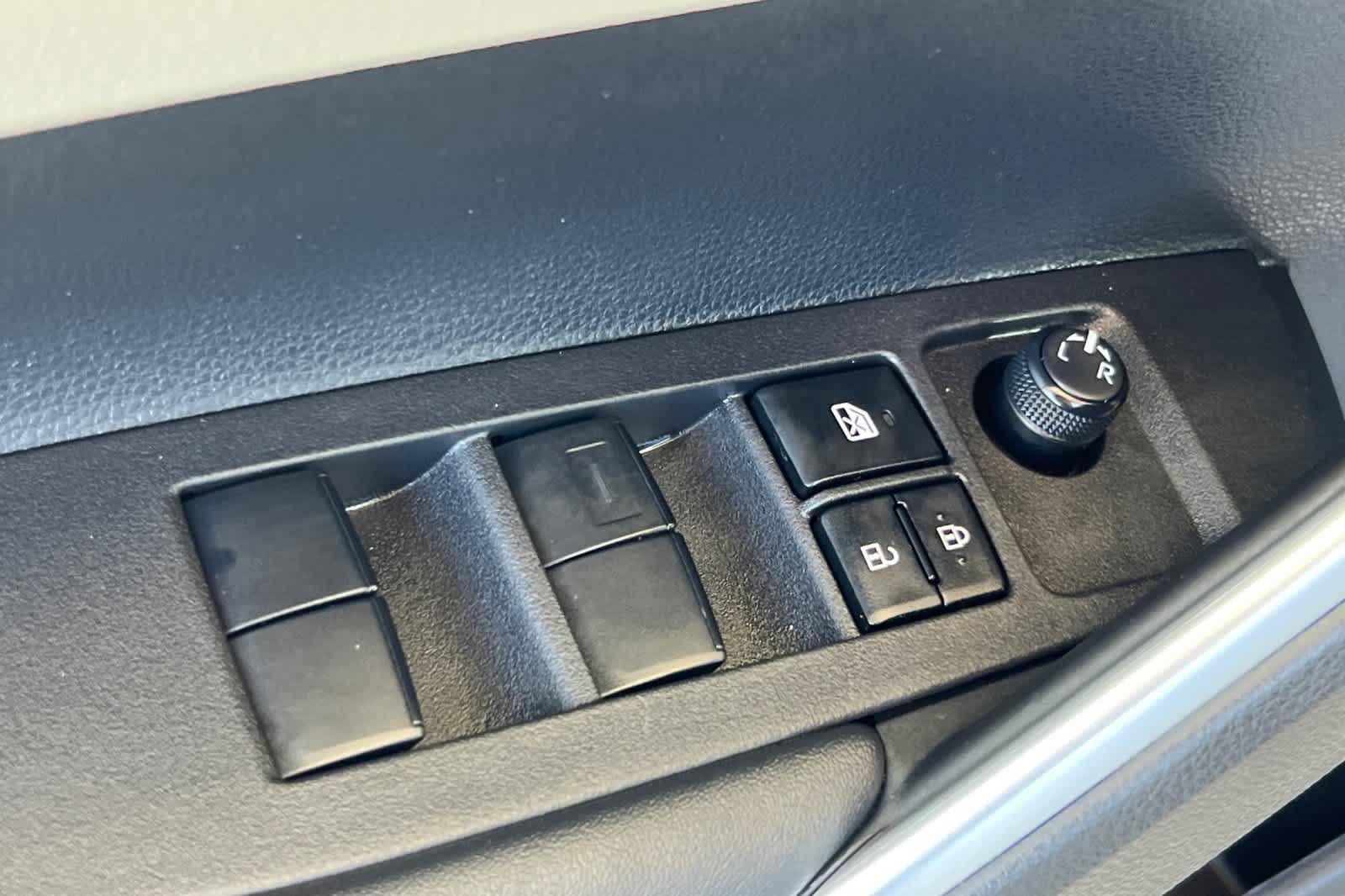 Certified 2024 Toyota Corolla Cross L FWD image 13