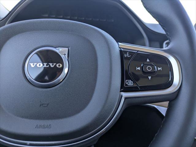 Used 2025 Volvo XC90 B6 Plus w/ Protection Package Premier image 15