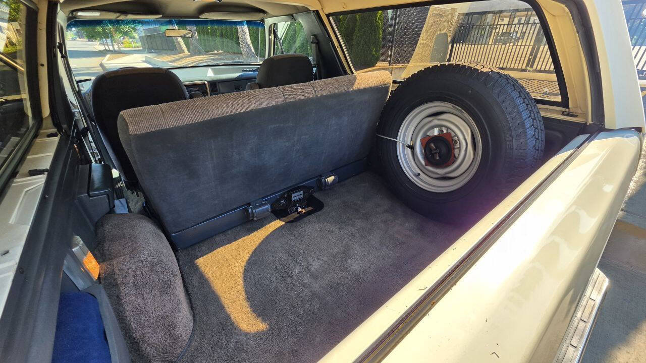 Used 1990 Ford Bronco AWD/4WD image 12