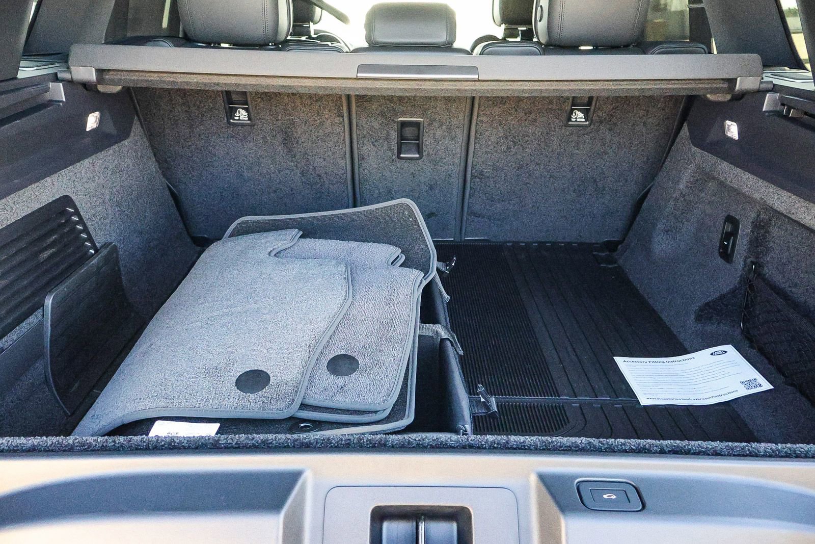 New 2025 Land Rover Range Rover SE image 28