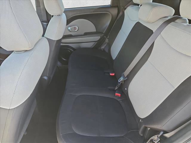 Used 2016 Kia Soul Base image 21