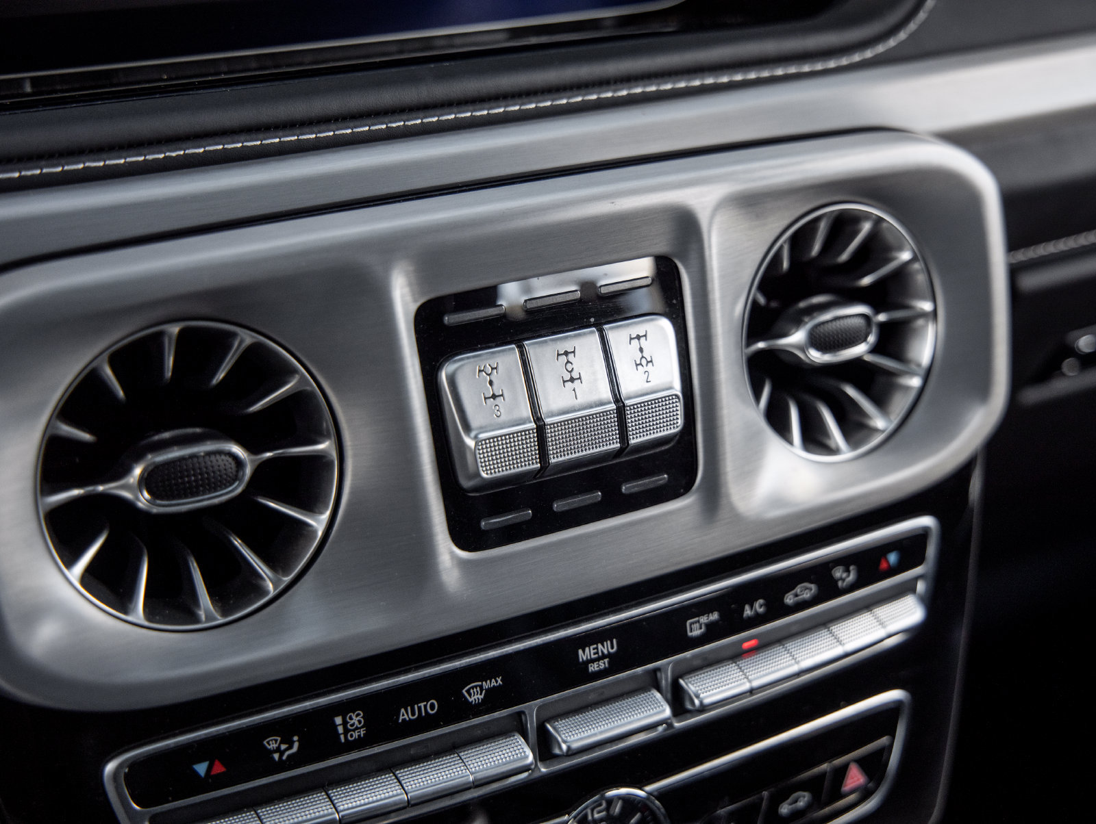 Used 2023 Mercedes-Benz G 63 AMG 4MATIC image 32