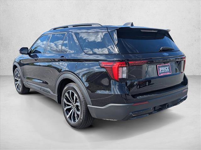 Used 2025 Ford Explorer ST-Line image 7