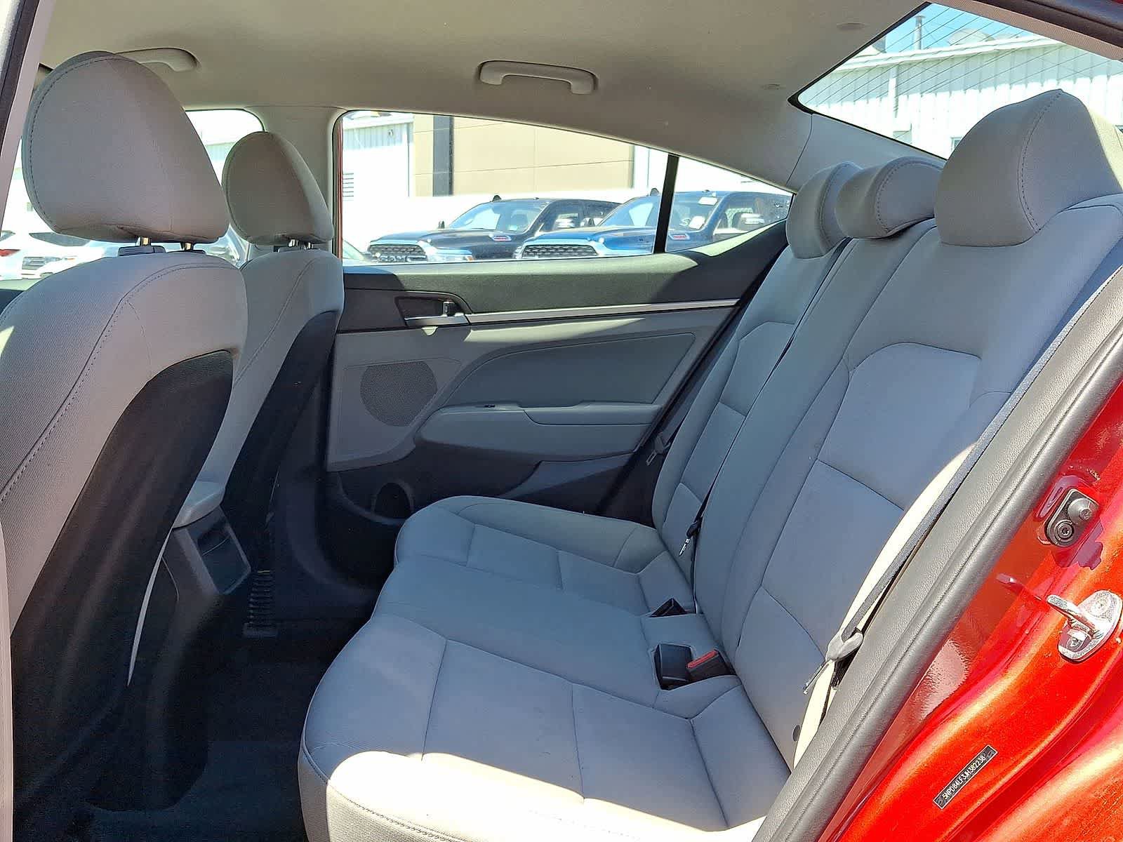 Used 2018 Hyundai Elantra SEL FWD image 27