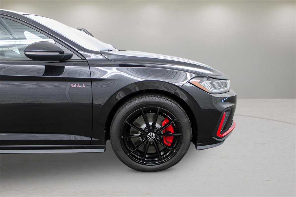 Used 2025 Volkswagen Jetta GLI Autobahn image 30