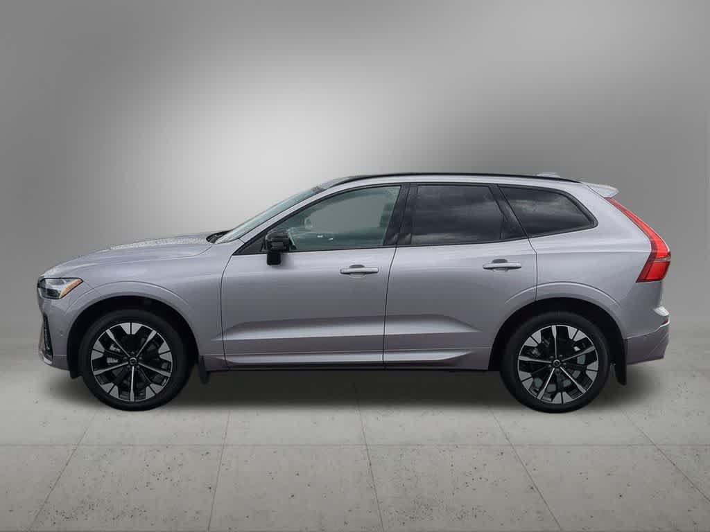Certified 2026 Volvo XC60 B5 Plus w/ Protection Package Premier AWD/4WD image 3
