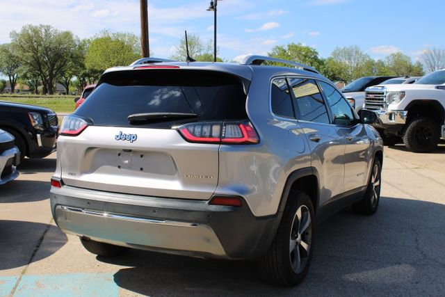 Used 2019 Jeep Cherokee Limited FWD image 3