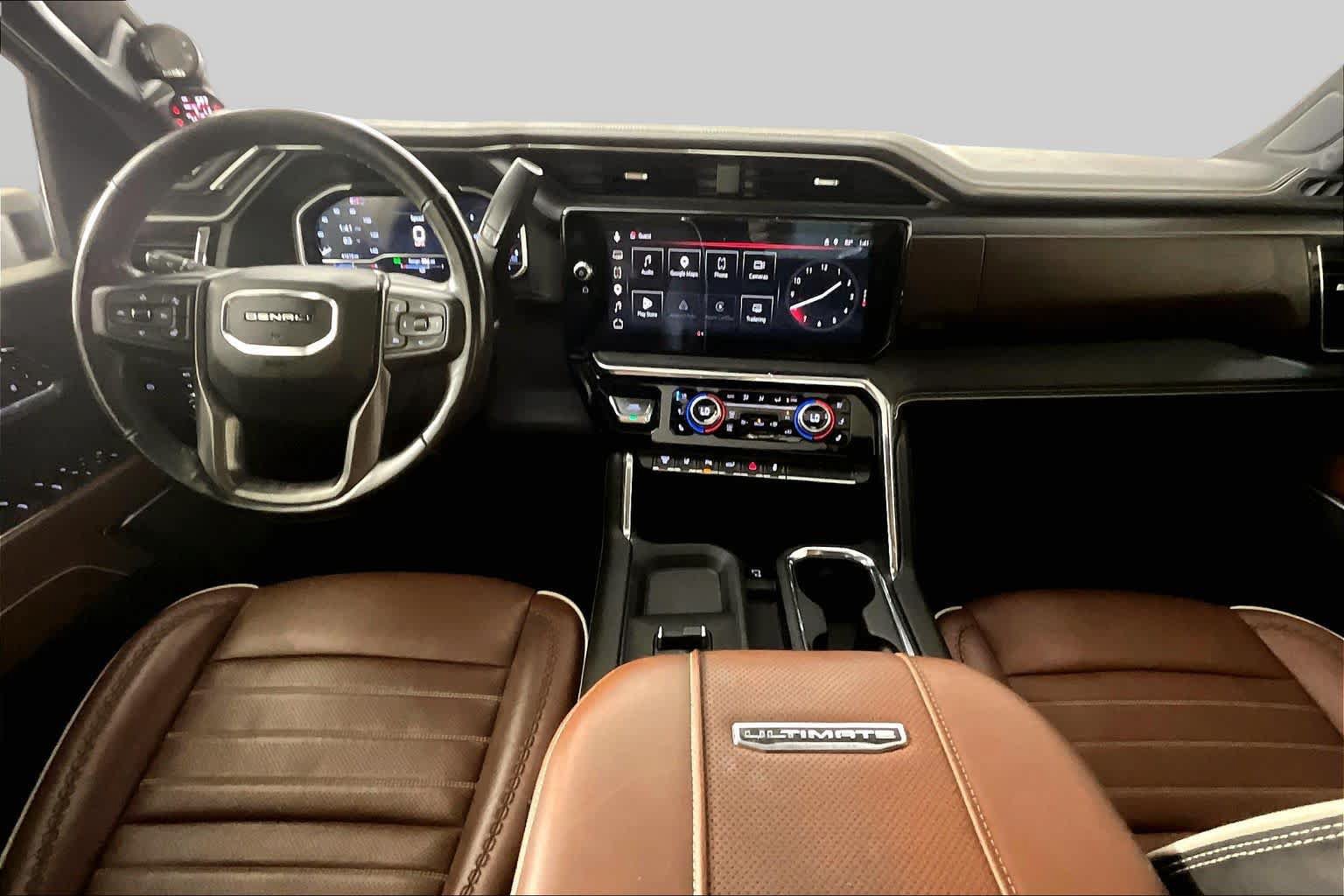 Used 2024 GMC Sierra 3500 Denali Ultimate AWD/4WD image 14