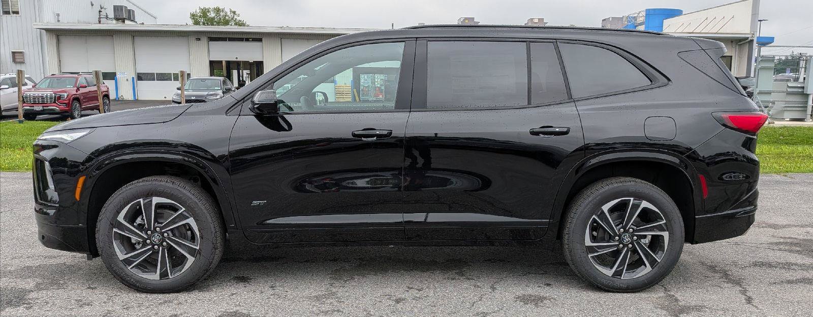 New 2026 Buick Enclave Sport Touring w/ Power Package AWD/4WD image 5
