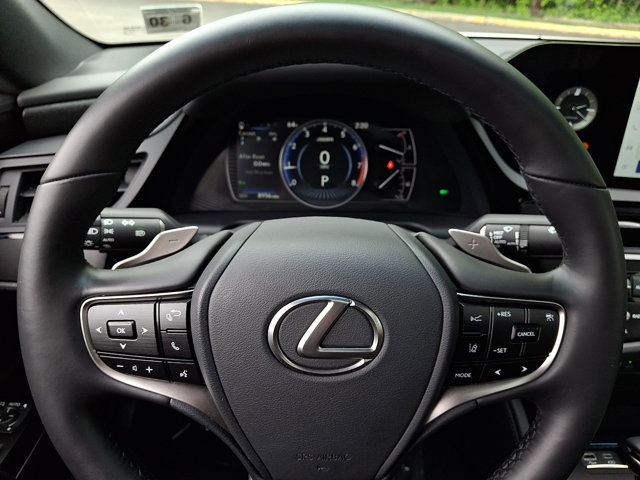 Used 2025 Lexus ES 350 w/ Premium Package FWD image 20
