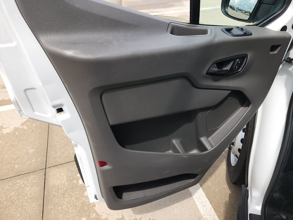 Used 2023 Ford Transit 350 DRW image 31