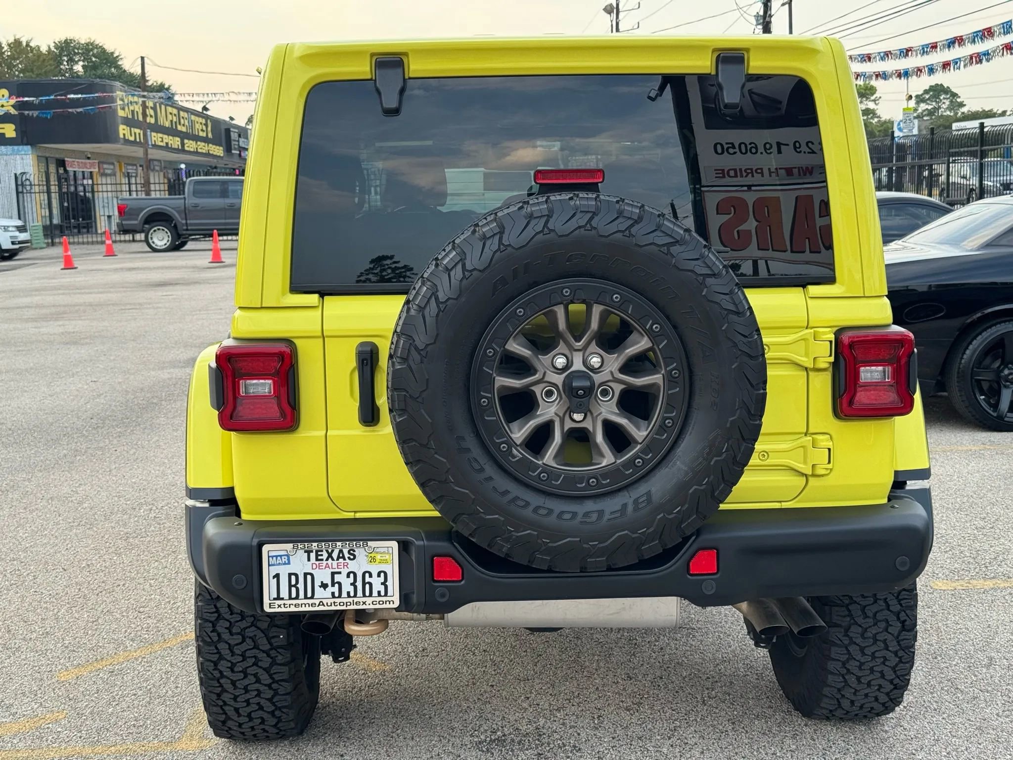 Used 2022 Jeep Wrangler Unlimited Rubicon w/ Dual Top Group image 3