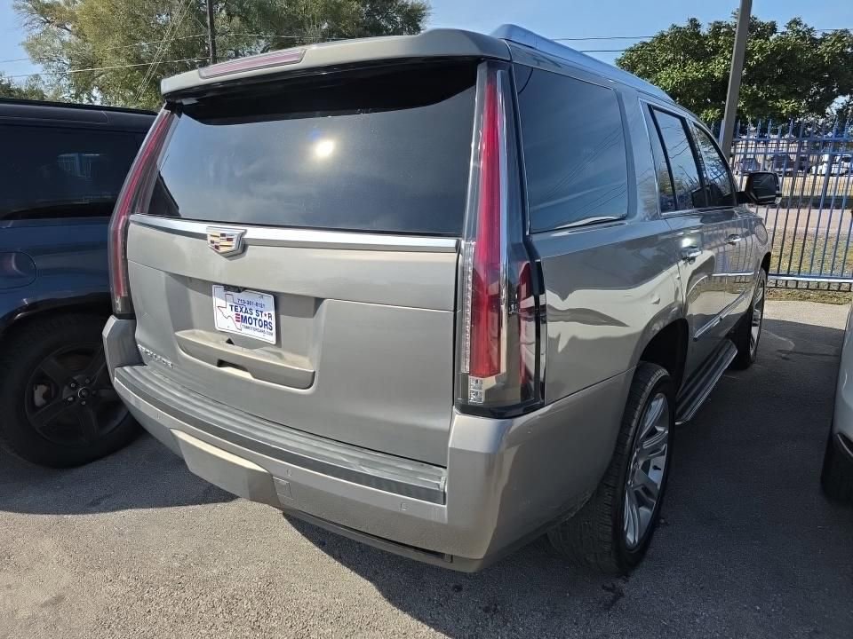 Used 2019 Cadillac Escalade Luxury image 2
