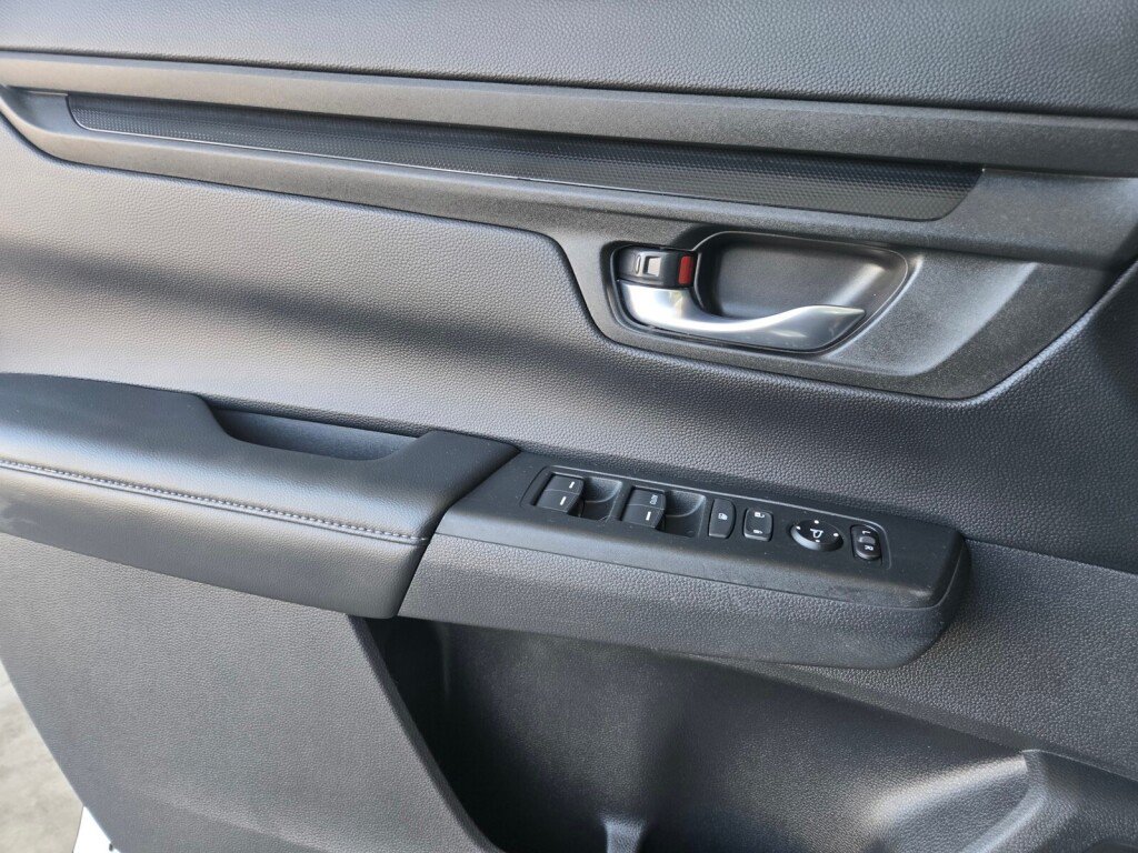 Certified 2023 Honda CR-V LX image 21