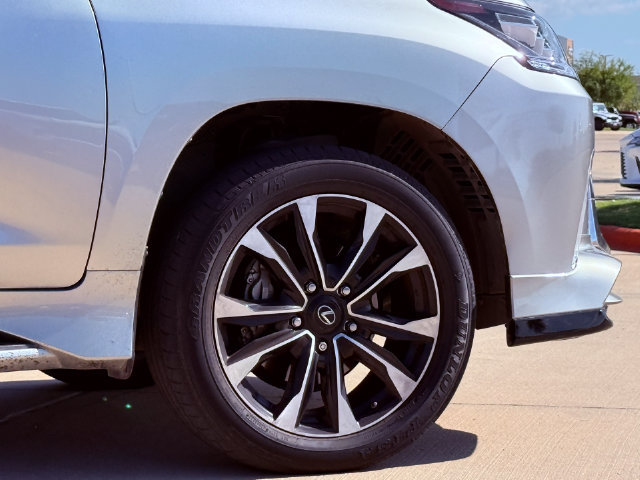 Used 2021 Lexus LX 570 4WD w/ Sport Package image 19