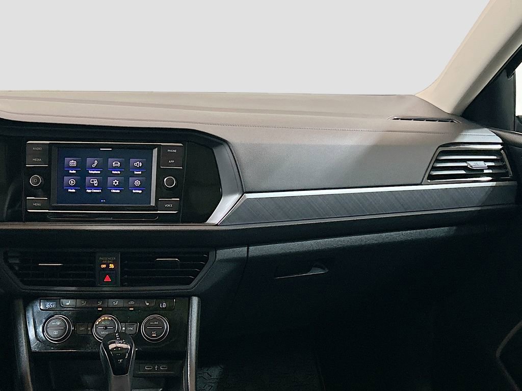 Used 2024 Volkswagen Jetta SE image 21