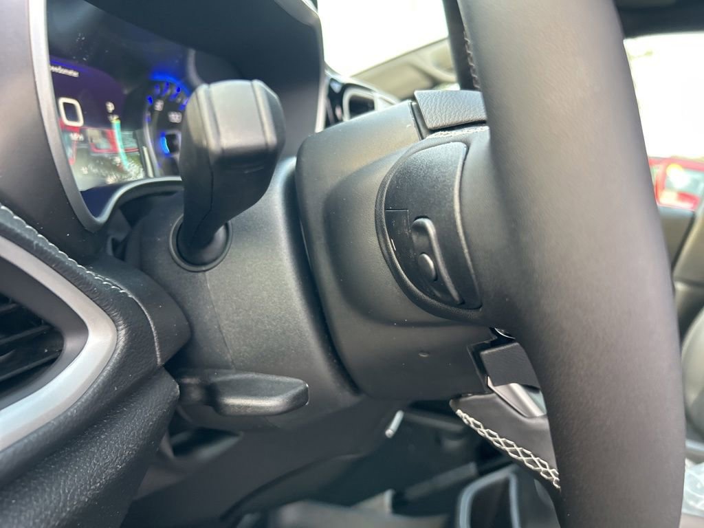 New 2026 Chrysler Pacifica Select image 40