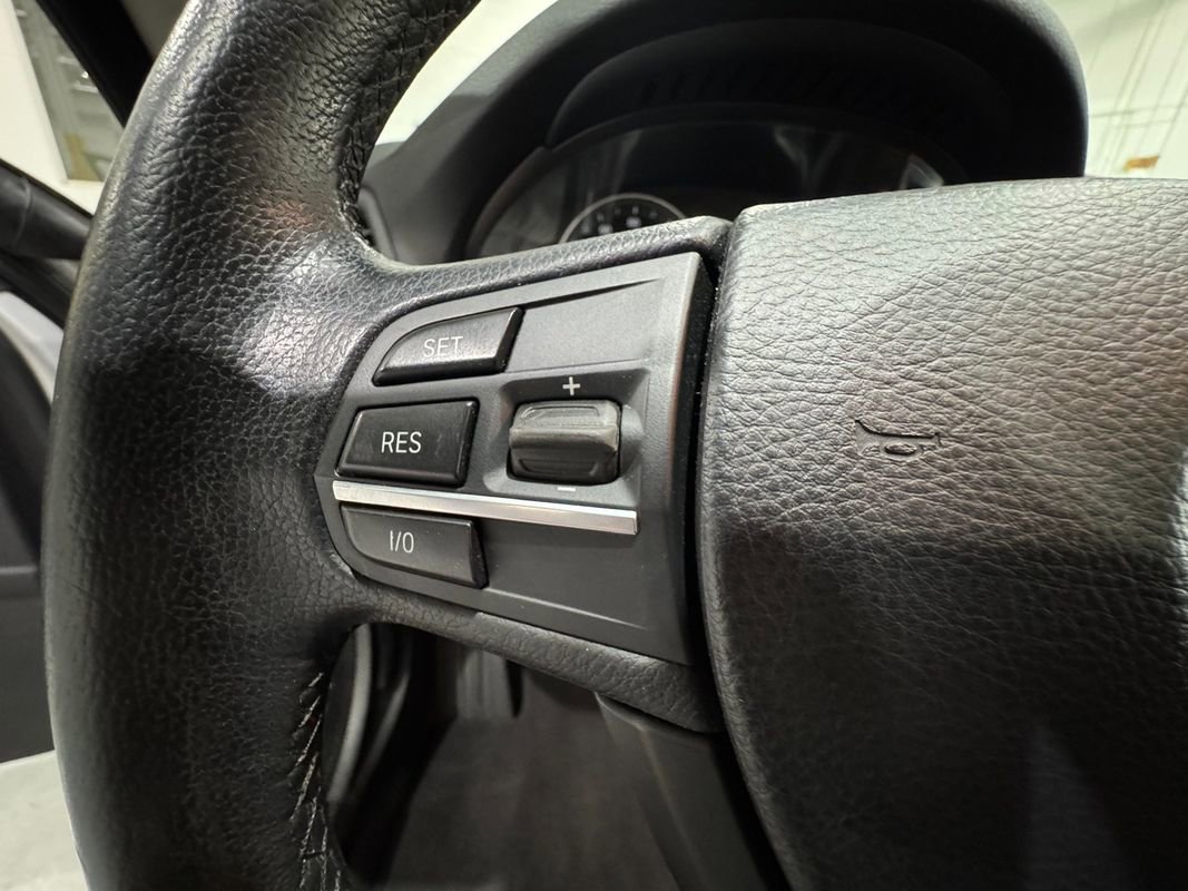 Used 2011 BMW 535i xDrive Sedan image 13