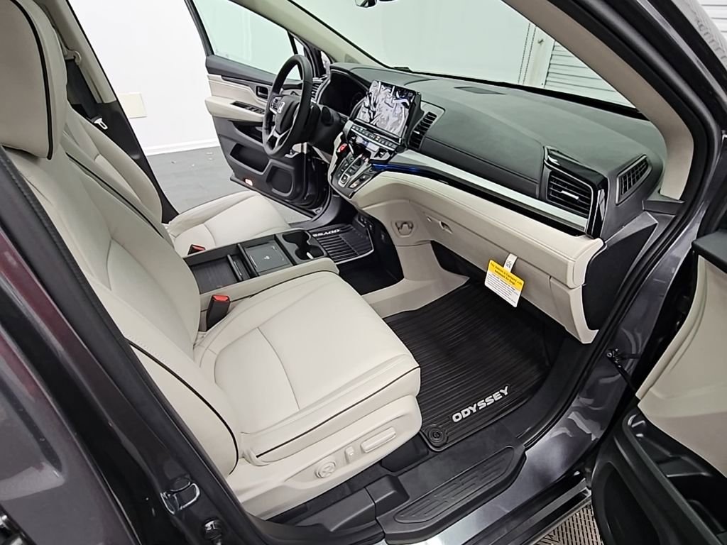 New 2026 Honda Odyssey Touring image 39