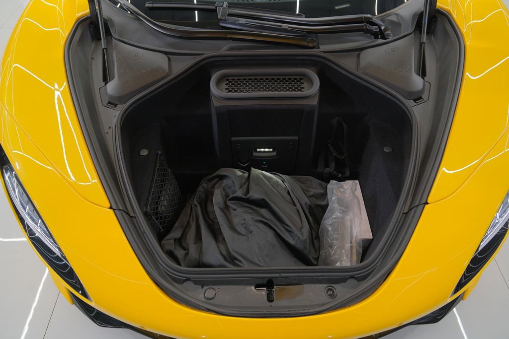 Used 2023 McLaren 720S Luxury image 47