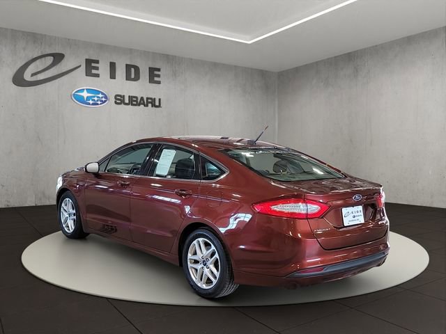 Used 2015 Ford Fusion SE FWD image 3