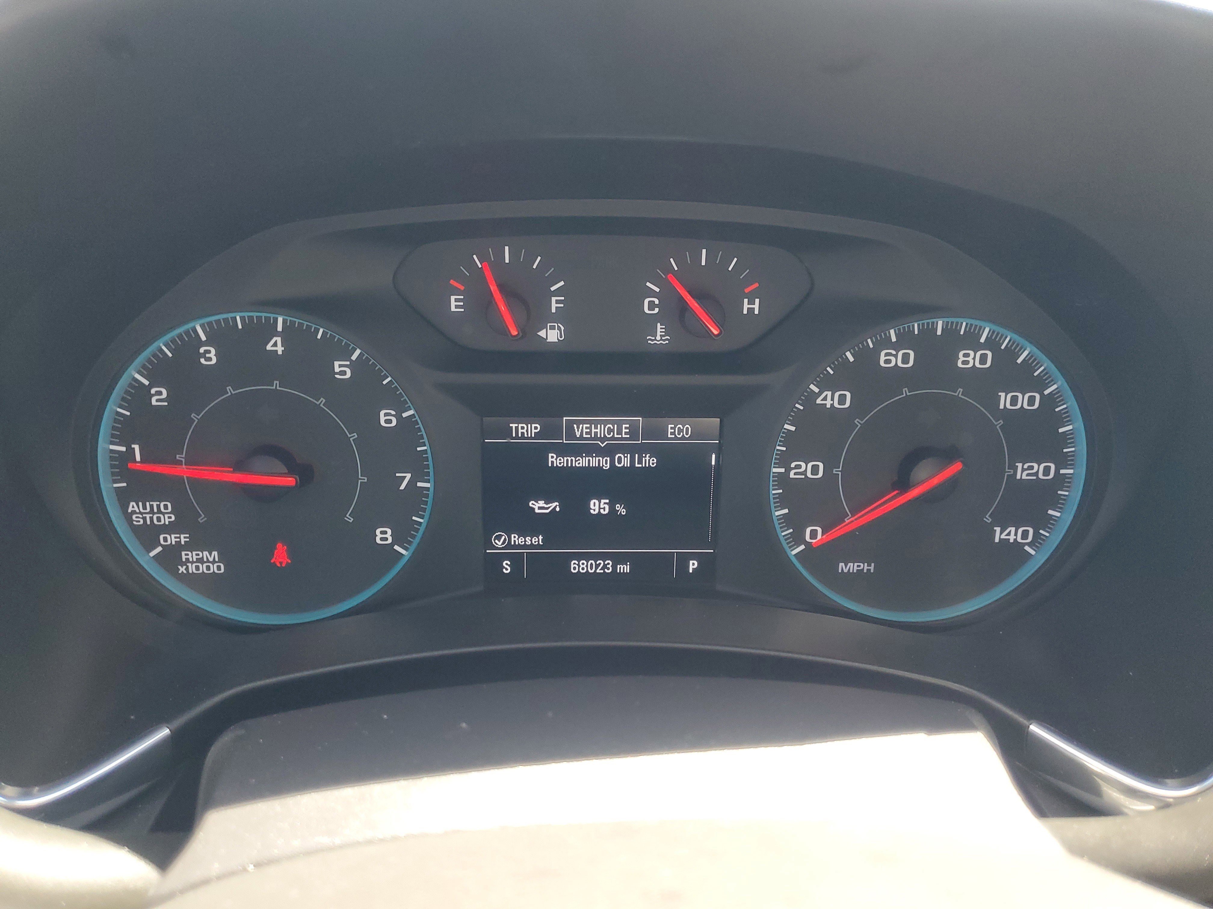 Used 2020 Chevrolet Equinox LS FWD image 23