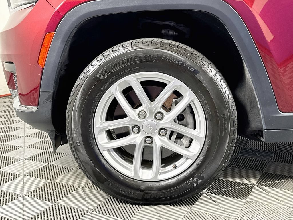 Used 2023 Jeep Grand Cherokee L Laredo w/ Luxury Tech Group I AWD/4WD image 30