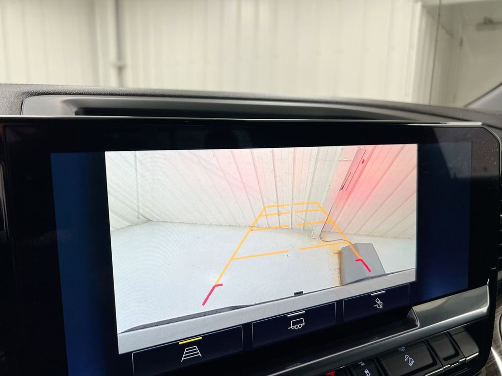 Used 2024 Chevrolet Silverado 1500 LT Trail Boss w/ Convenience Package II image 16