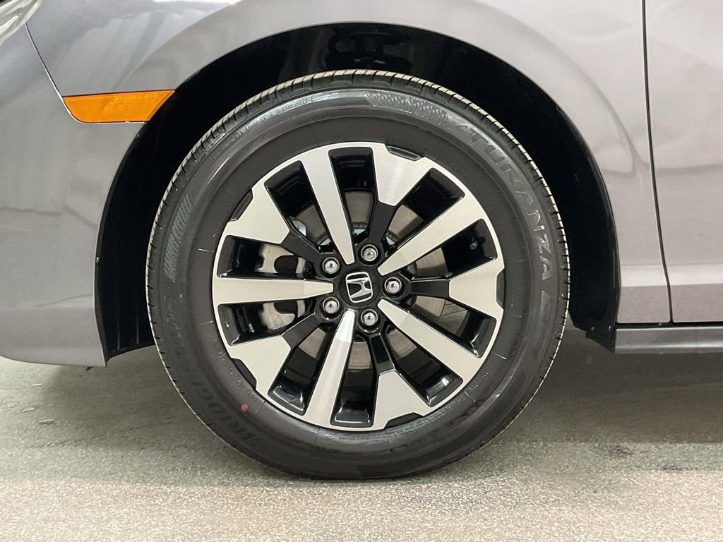 Certified 2026 Honda Odyssey EX-L image 34