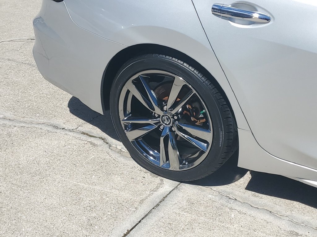 Used 2020 Nissan Maxima 3.5 SV w/ Floor Mat Group FWD image 11