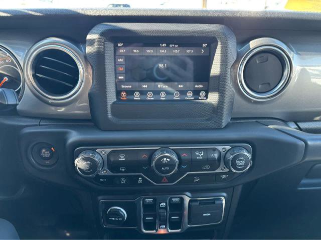 Used 2018 Jeep Wrangler Unlimited Sahara w/ Dual Top Group image 21