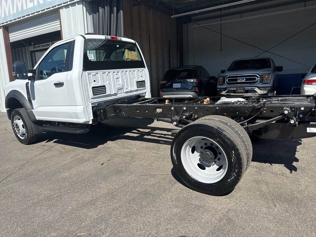 New 2026 Ford F450 XL w/ XL Chrome Package image 3