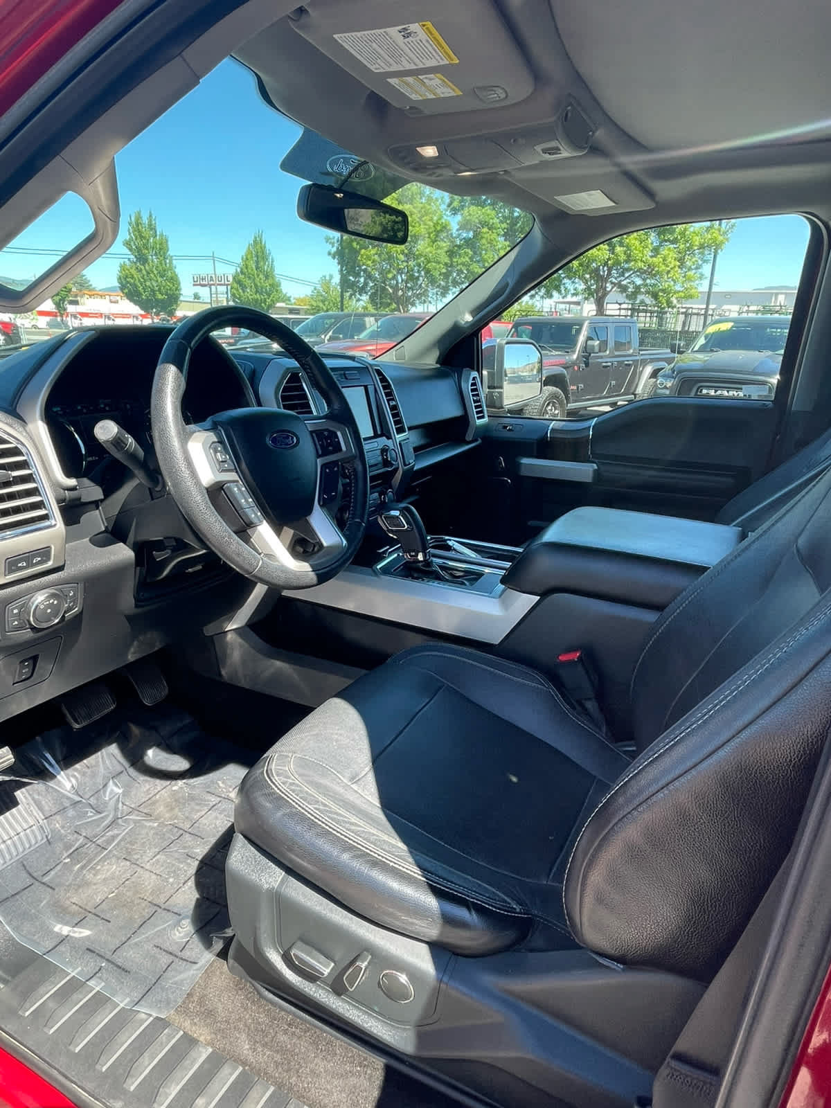 Used 2015 Ford F150 Lariat AWD/4WD image 7