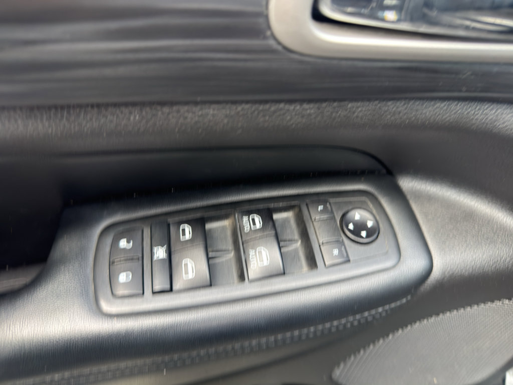 Used 2020 Jeep Grand Cherokee Altitude RWD image 21