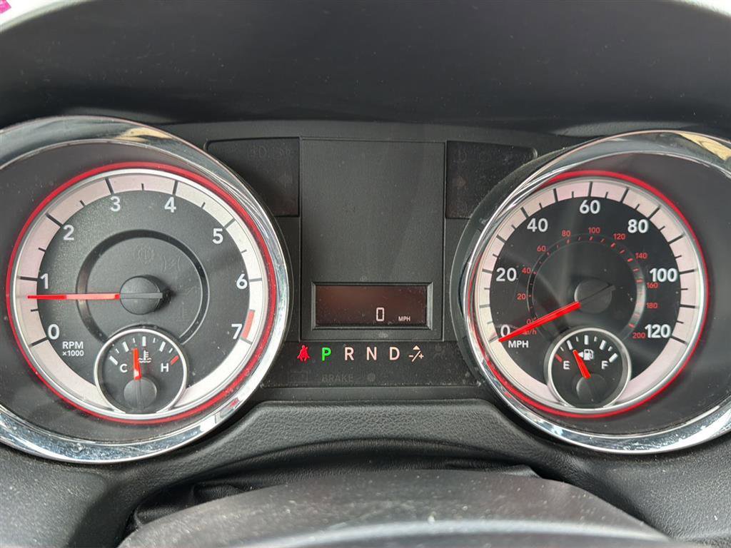 Used 2017 Dodge Grand Caravan SXT image 4