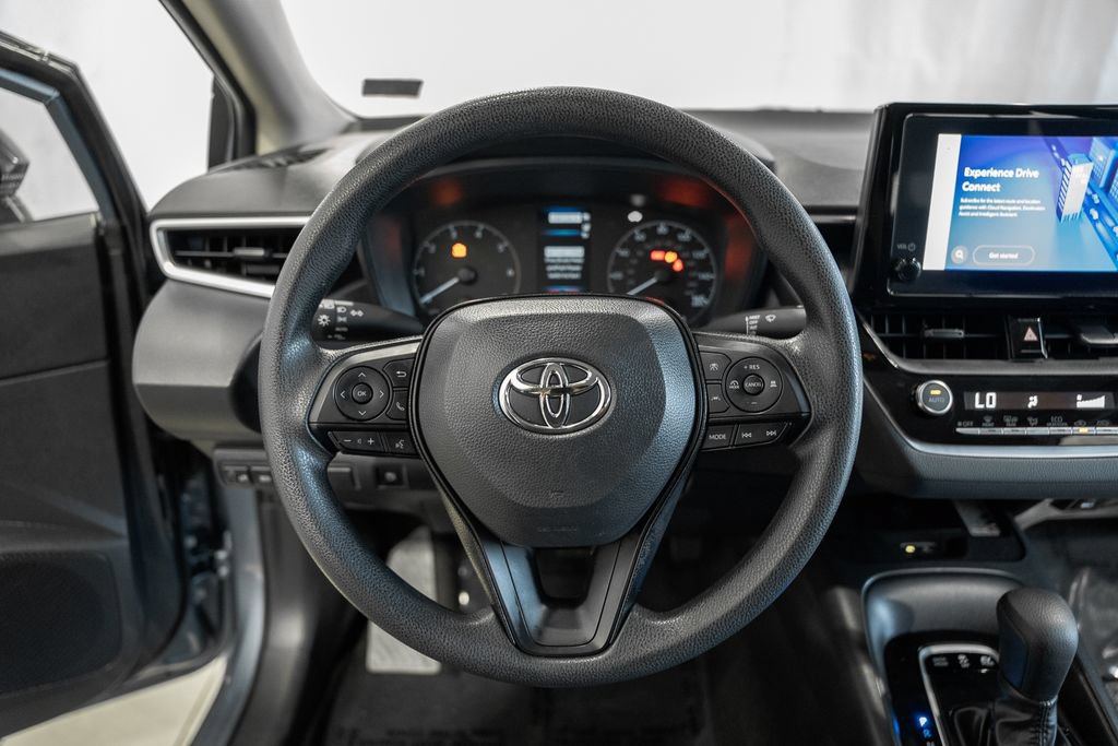 Used 2025 Toyota Corolla LE w/ LE Premium Package FWD image 24