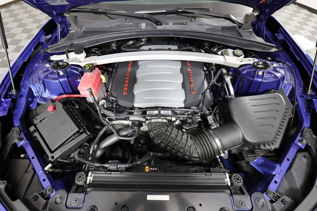Used 2023 Chevrolet Camaro LT RWD image 30
