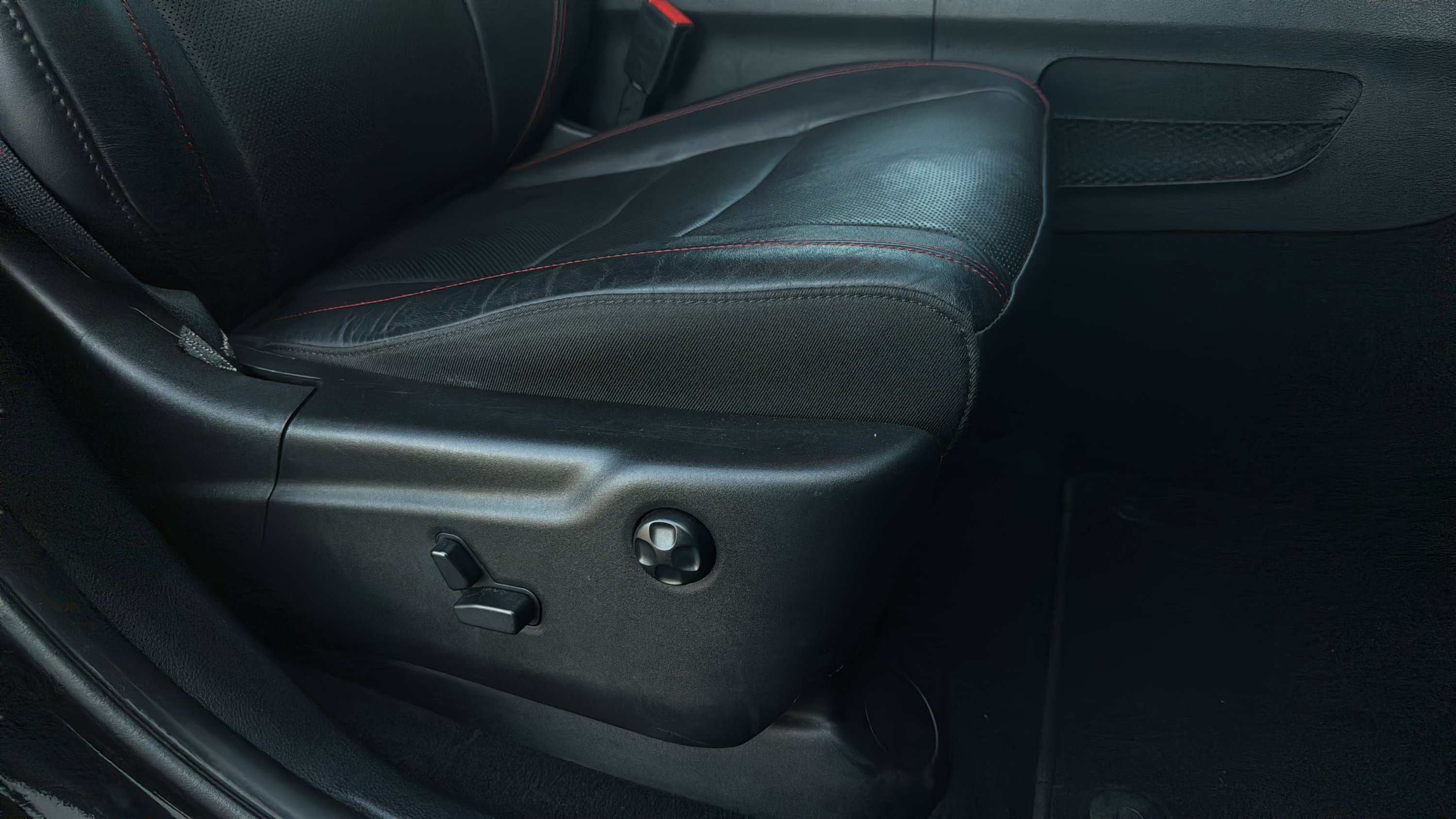 Used 2024 Dodge Durango GT AWD/4WD image 31
