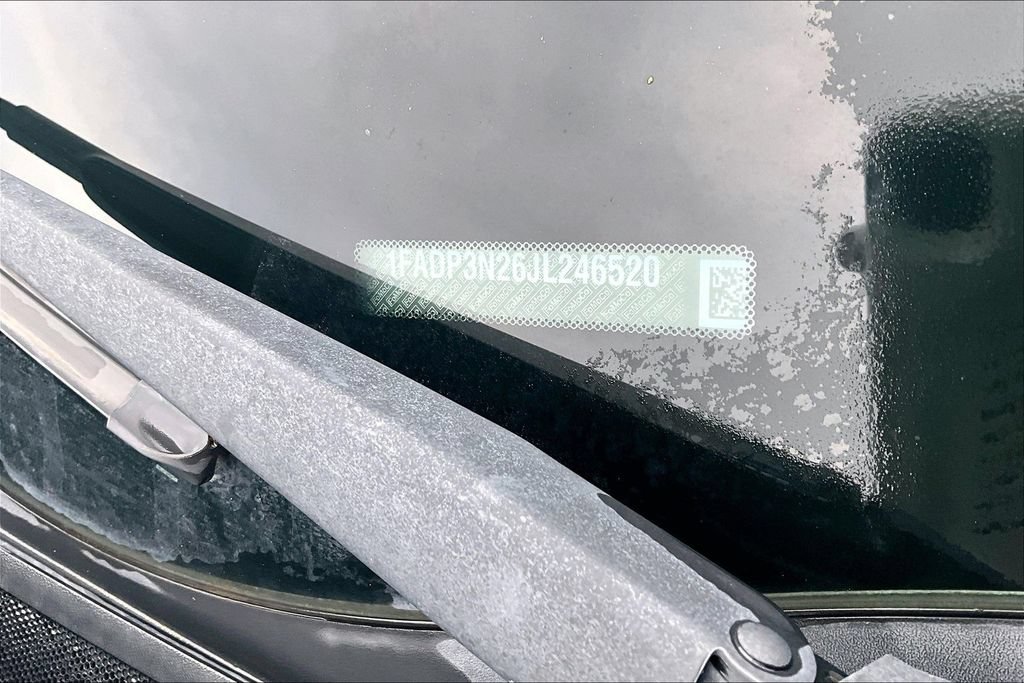 Used 2018 Ford Focus Titanium FWD image 4