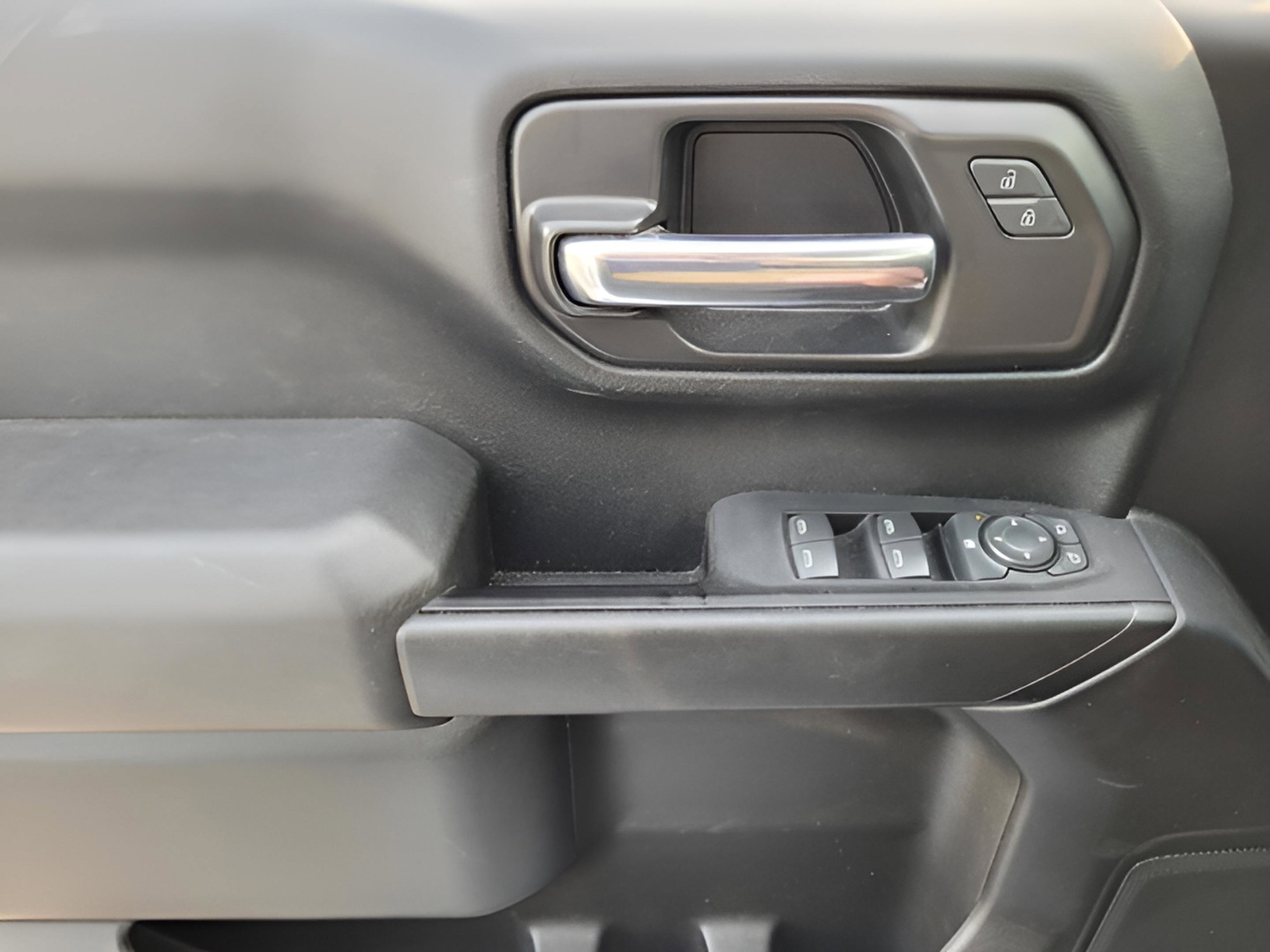 Used 2022 Chevrolet Silverado 1500 Custom image 21