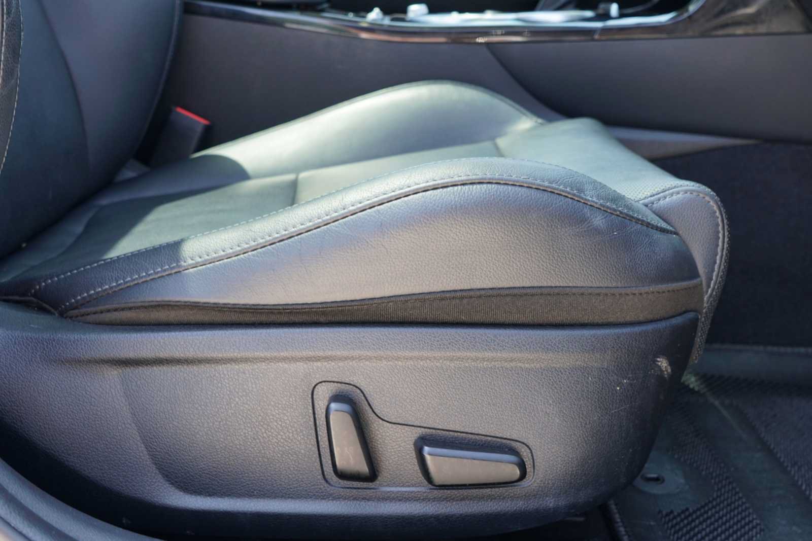 Used 2018 Kia Stinger Premium RWD image 25
