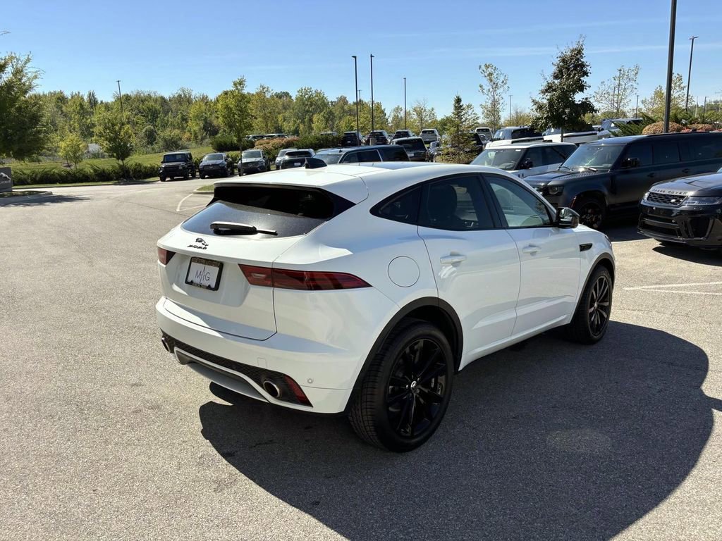 Used 2024 Jaguar E-PACE R-Dynamic SE image 5