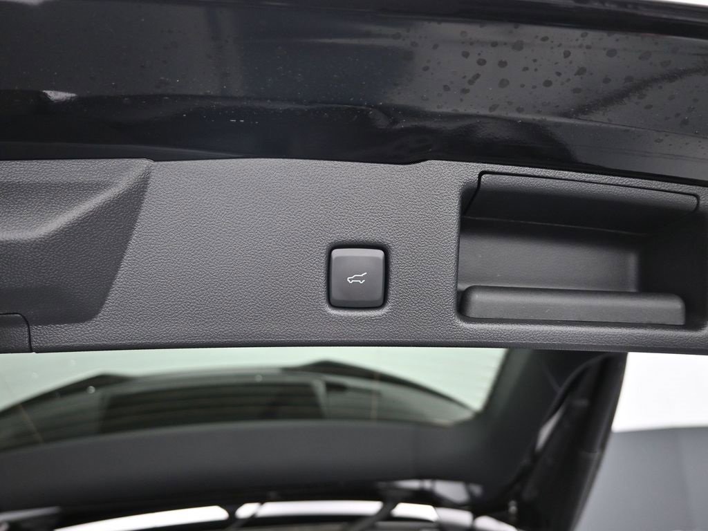 Used 2024 Ford Escape ST-Line image 37