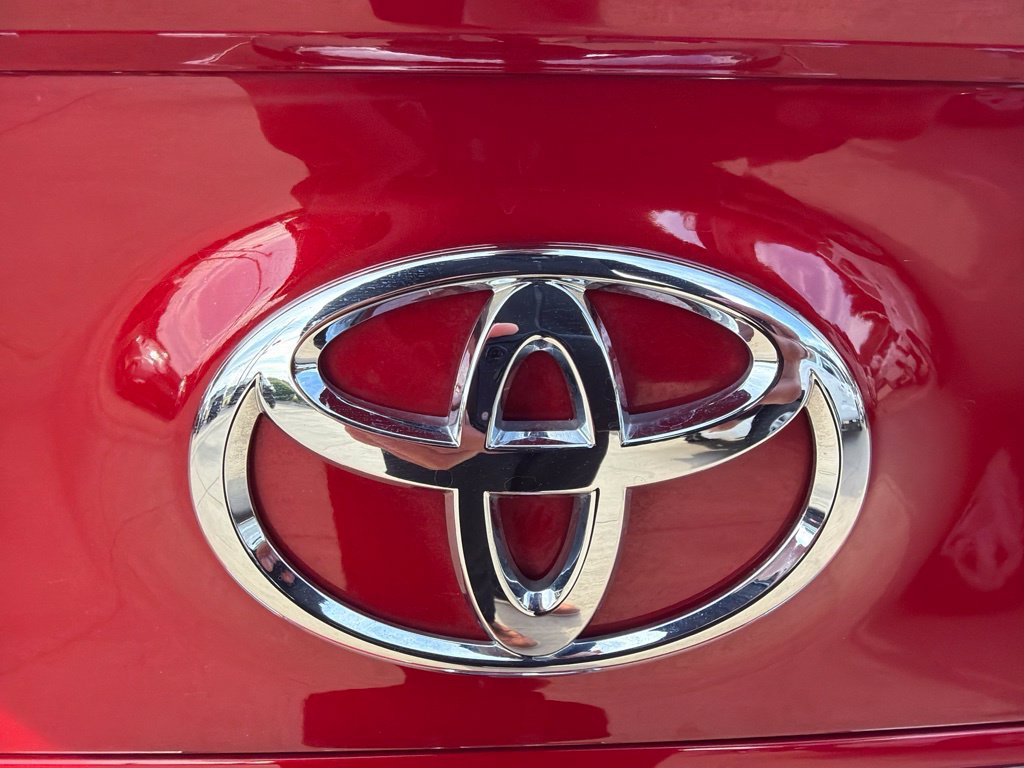 Used 2024 Toyota Camry SE FWD image 17