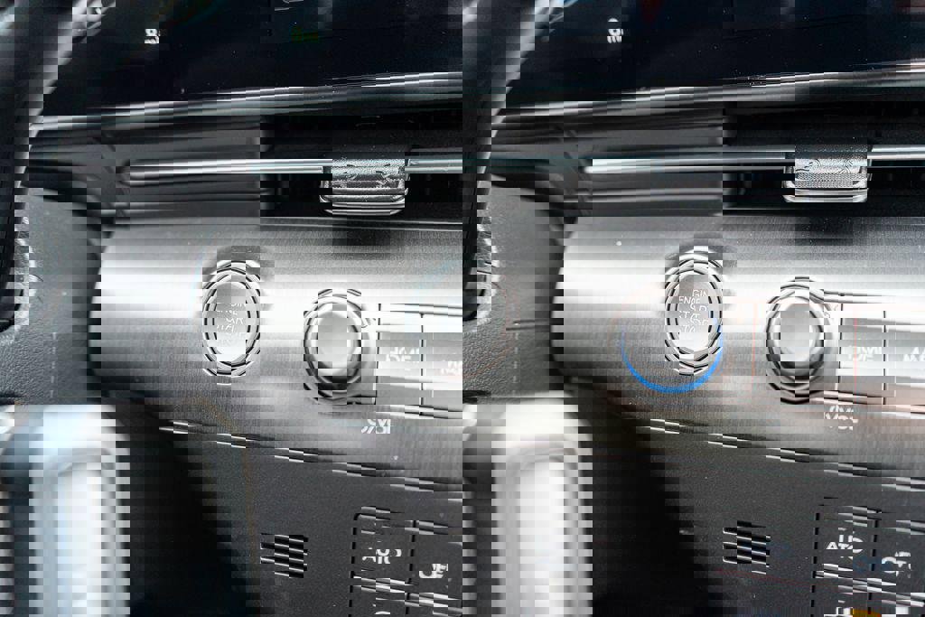 New 2026 Hyundai Kona SEL Premium image 27