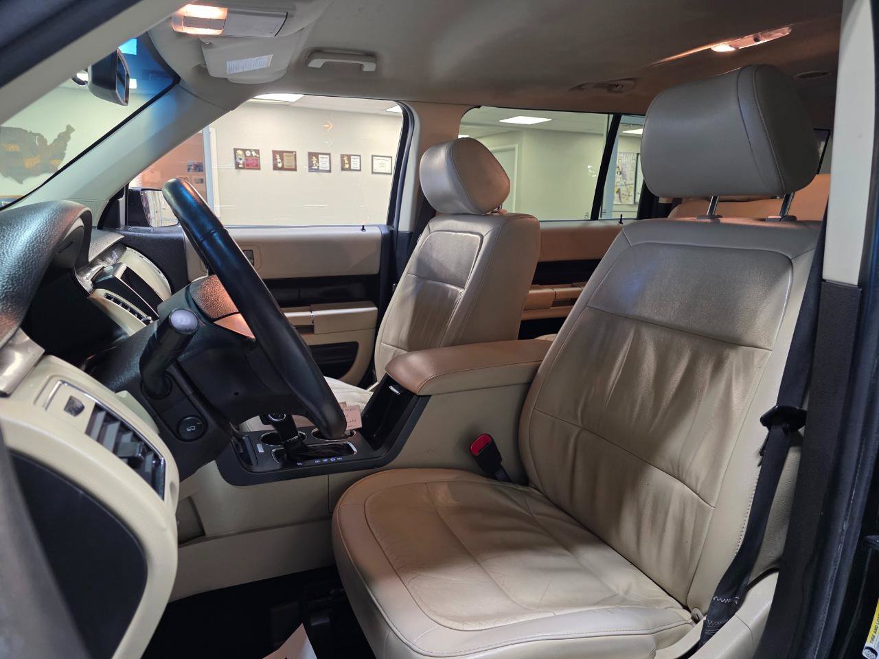 Used 2019 Ford Flex SEL w/ Equipment Group 202A AWD/4WD image 15