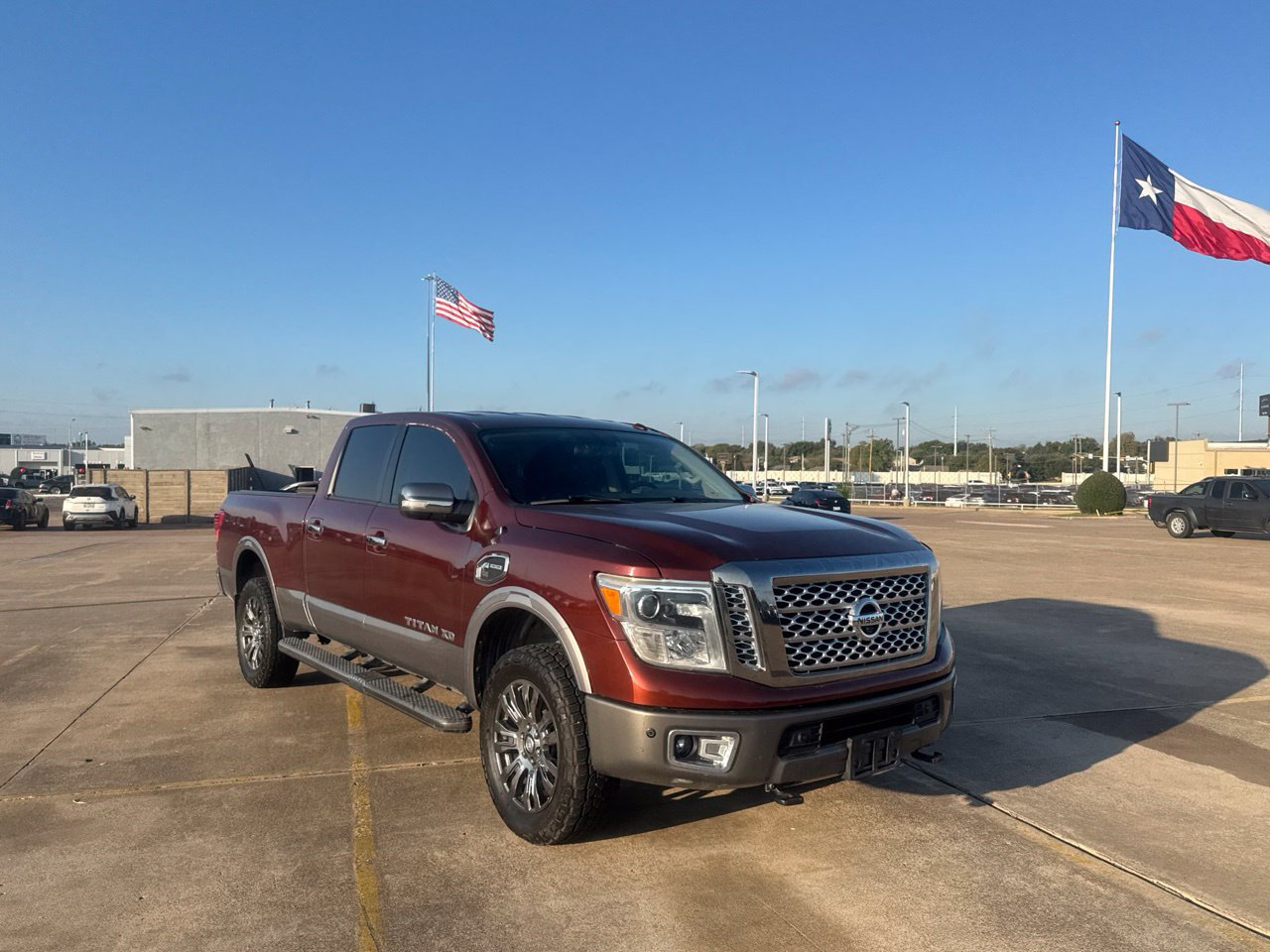 Used 2019 Nissan Titan Platinum Reserve w/ Platinum Utility Package AWD/4WD image 3